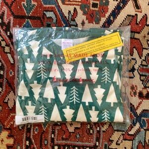 NWT Hanna Andersson Green Trees Christmas Pjs Size 8
